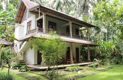 Ashram Munivara Student House