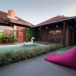 Ubu Villa Dalem jongke