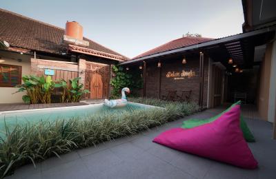 Ubu Villa Dalem jongke