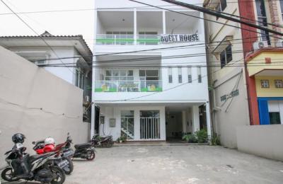 Golden Snail Guest House